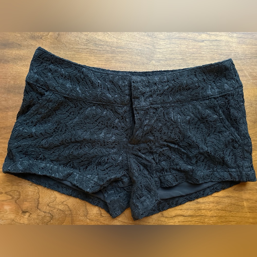 Blacks shorts flower lace 7